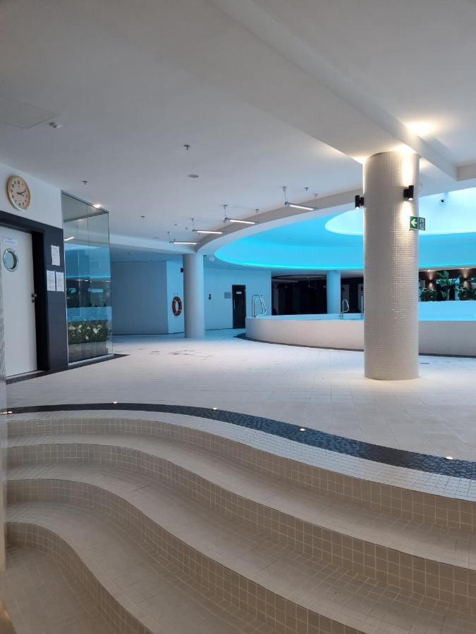 Jbhotels Apartament Comfort Hanza Tower Szczecin Exteriör bild